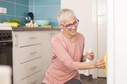 Nettoyer ou désinfecter : quelle différence?