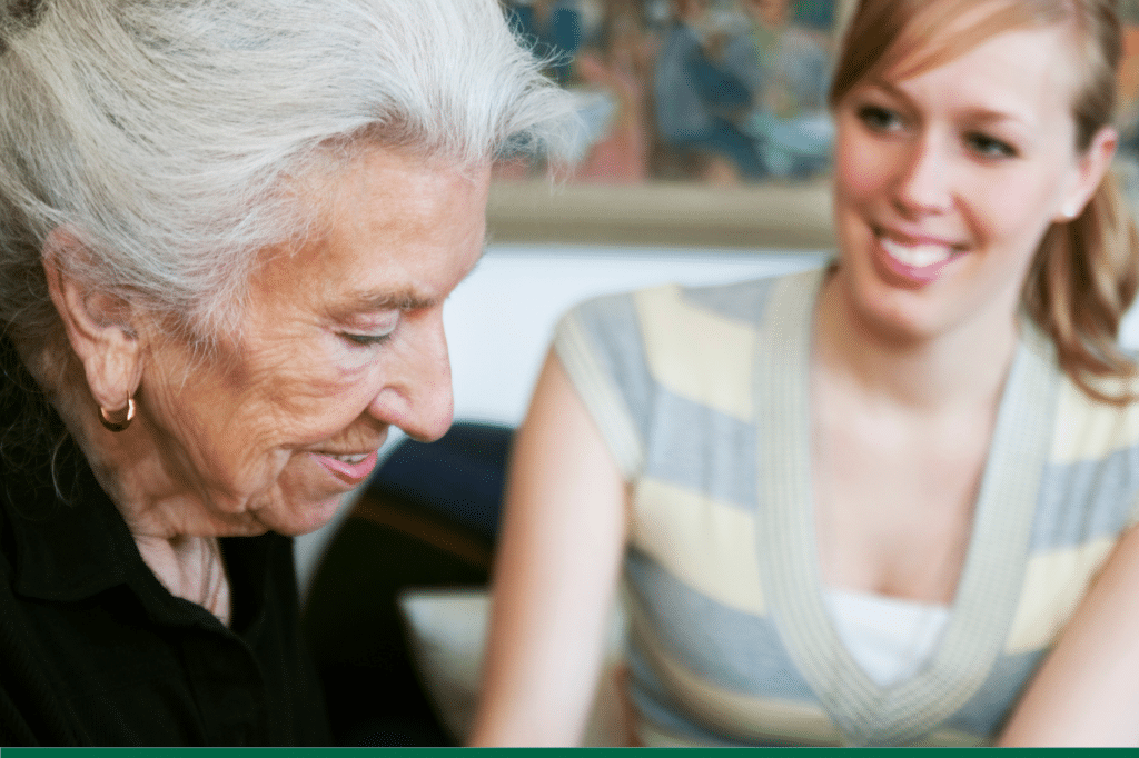 Service civique solidarité seniors : à quoi sert-il et comment en bénéficier ?